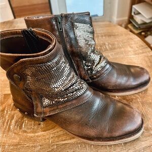 Beautiful quality leather ankle engineer boots metallic mesh Andrea Sabatini
